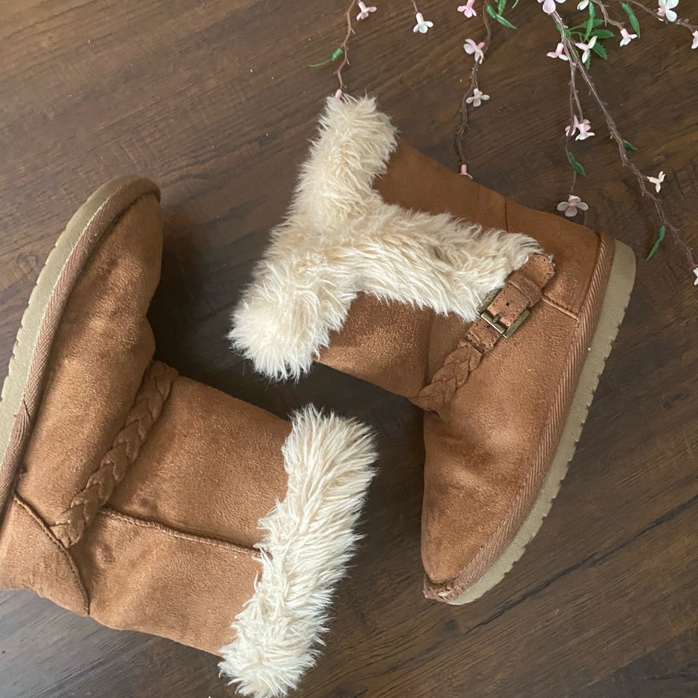 Girls snow boots